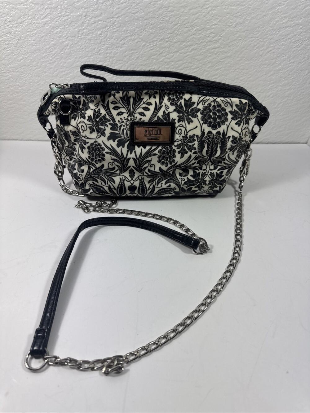 GiGi New York Crossbody Bag Black & White Floral Chain strap